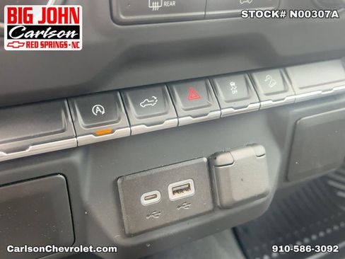 Used 2021 Chevrolet Silverado 1500 Custom Trail Boss AWD/4WD image 22