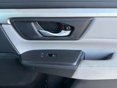 Used 2018 Honda CR-V LX image 22