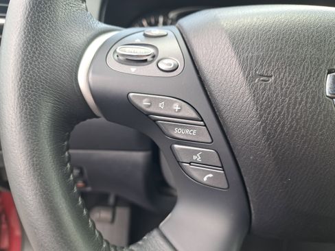 Used 2017 Nissan Pathfinder SL w/ SL Tech Package image 21