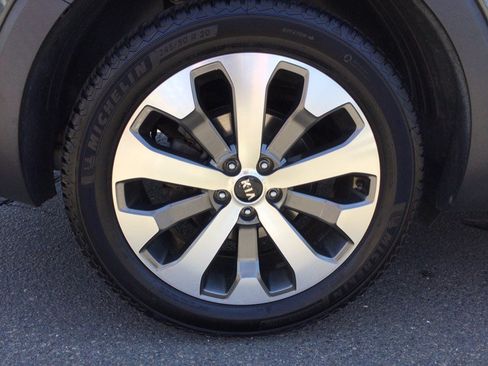 Used 2021 Kia Telluride S AWD/4WD image 50