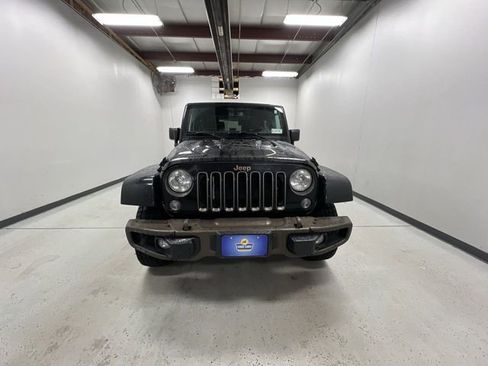 Used 2016 Jeep Wrangler Sahara AWD/4WD image 3