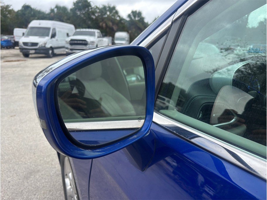 Used 2018 Chrysler Pacifica Limited FWD image 14