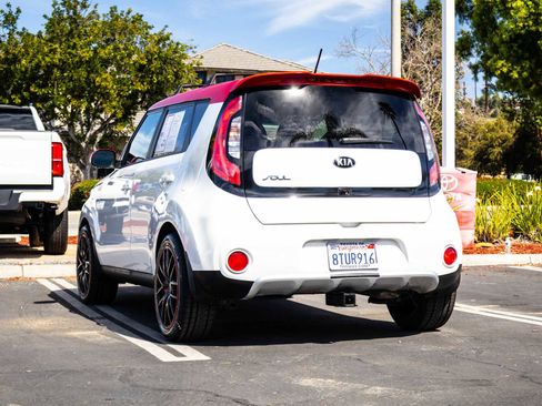 Used 2017 Kia Soul + w/ Designer's Package image 8