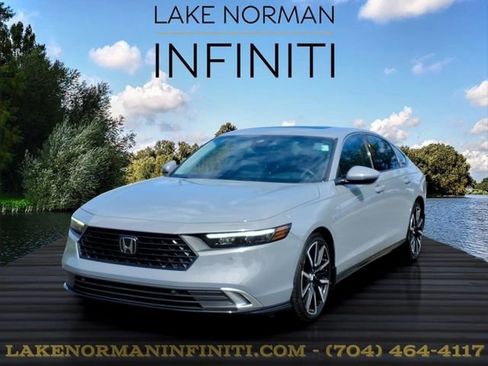 Used 2023 Honda Accord Touring image 1