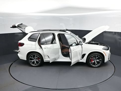 New 2026 BMW X5 xDrive40i w/ M Sport Package AWD/4WD image 50
