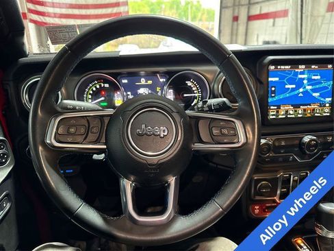 Used 2023 Jeep Wrangler Unlimited Rubicon 4xe AWD/4WD image 16