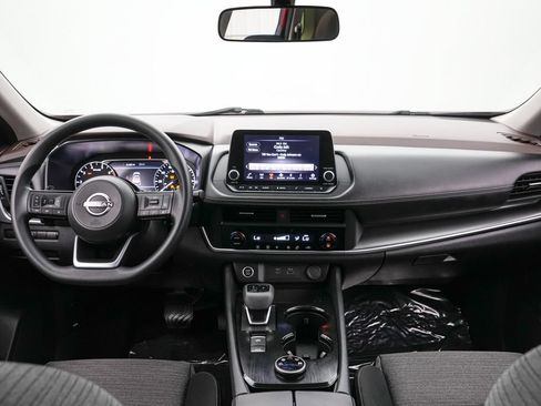 Used 2023 Nissan Rogue SV AWD/4WD image 14