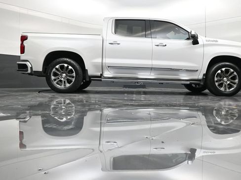 Used 2024 Chevrolet Silverado 1500 High Country AWD/4WD image 25