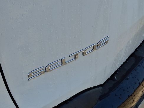 New 2026 Kia Seltos S image 24