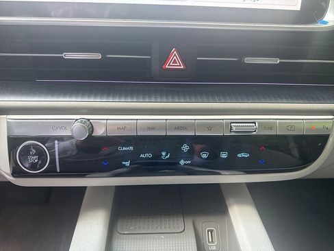 Used 2024 Hyundai Ioniq 6 SEL AWD/4WD image 17