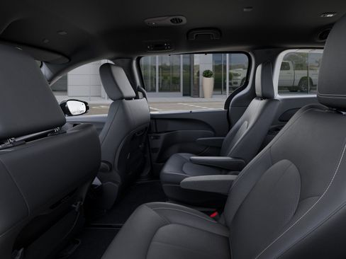New 2026 Chrysler Pacifica Select image 23