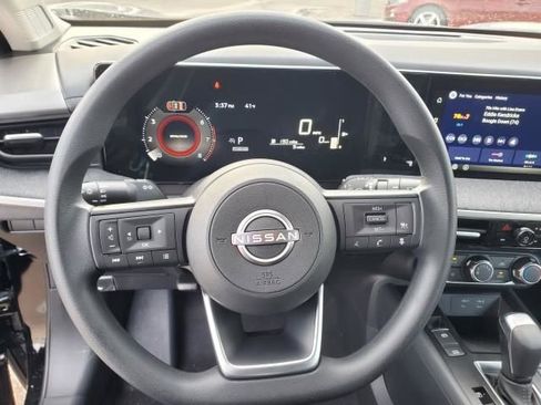 Used 2026 Nissan Kicks S FWD image 21