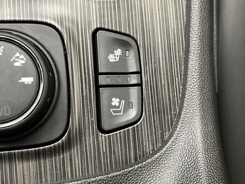 Certified 2023 GMC Acadia SLT w/ Elevation Edition image 26