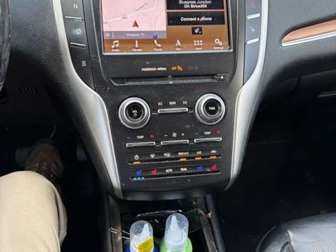 Used 2019 Lincoln MKC Reserve AWD/4WD image 5