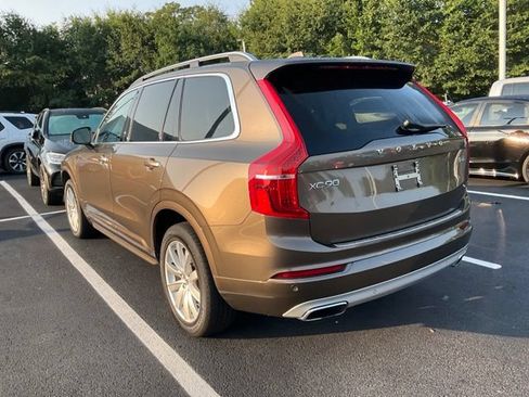 Used 2016 Volvo XC90 T6 Momentum w/ Momentum Plus Package AWD/4WD image 9