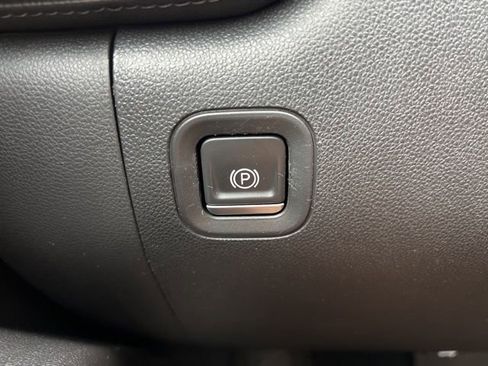 Used 2022 Chevrolet Silverado 3500 High Country image 60