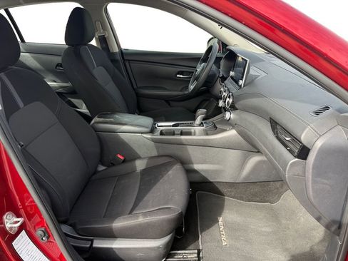Used 2024 Nissan Sentra SV image 15