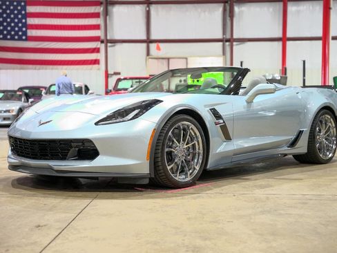 Used 2017 Chevrolet Corvette Grand Sport image 1