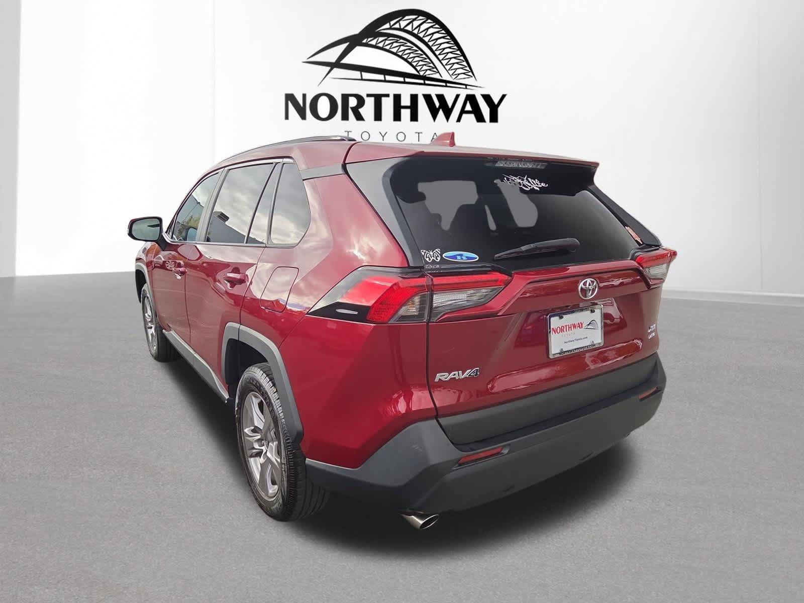 Used 2023 Toyota RAV4 XLE w/ Convenience Package AWD/4WD image 5