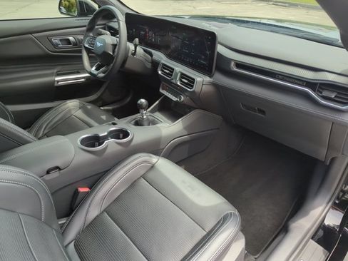 Used 2025 Ford Mustang GT Premium RWD image 22