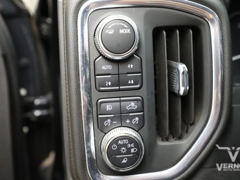 Used 2021 GMC Sierra 1500 AT4 w/ AT4 Preferred Package AWD/4WD image 16