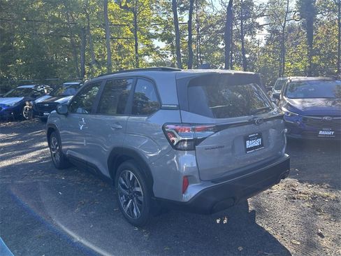 New 2025 Subaru Forester Touring image 6