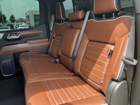 Used 2025 GMC Sierra 1500 Denali Ultimate AWD/4WD image 33