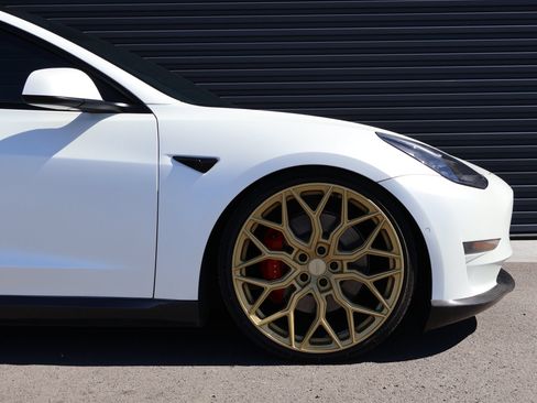 Used 2021 Tesla Model 3 Performance AWD/4WD image 11
