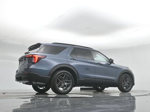 New 2026 Ford Explorer ST-Line w/ ST-Line Street Pack RWD image 51