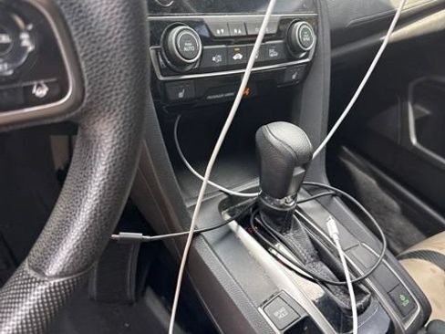 Used 2019 Honda Civic EX image 13