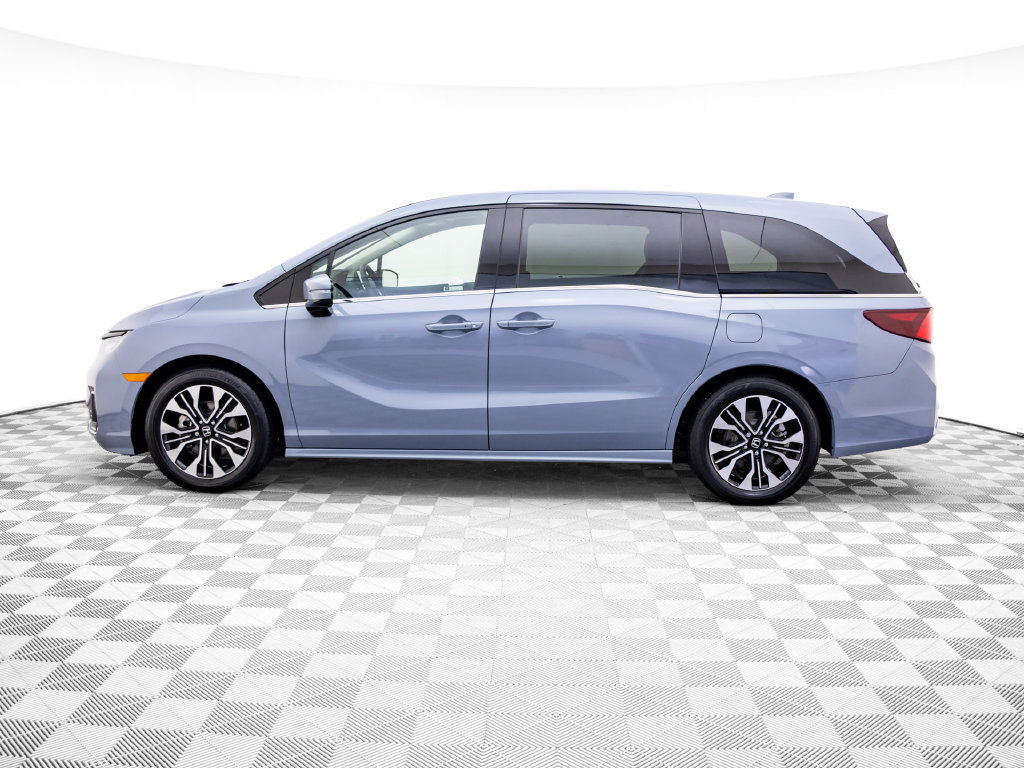 Used 2026 Honda Odyssey Elite image 2