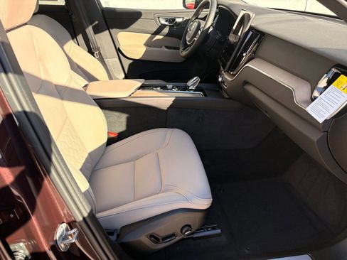 Used 2026 Volvo XC60 B5 Core w/ Climate Package image 27