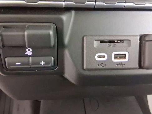 Used 2023 Chevrolet Silverado 2500 LTZ image 44