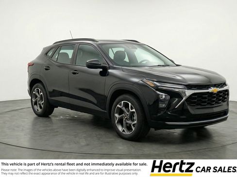 Used 2025 Chevrolet Trax LT image 1