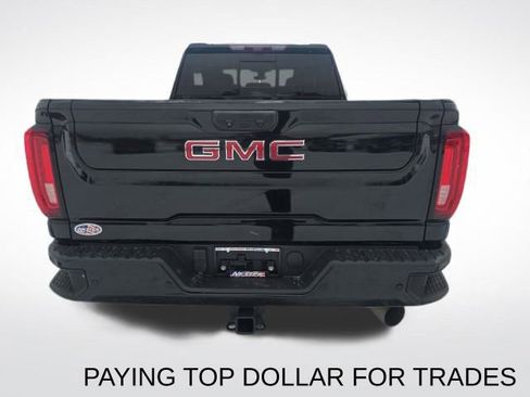 Used 2021 GMC Sierra 2500 AT4 image 4
