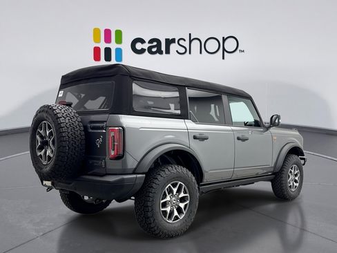 Used 2024 Ford Bronco Badlands image 5