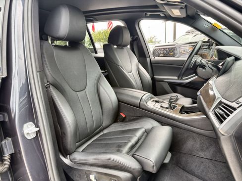 Used 2019 BMW X5 xDrive40i AWD/4WD image 25