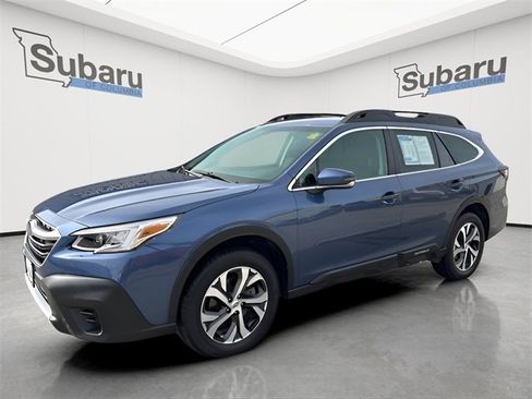 Used 2021 Subaru Outback Limited image 3