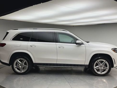Used 2023 Mercedes-Benz GLS 450 4MATIC image 9