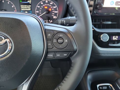 Certified 2025 Toyota Corolla SE image 18