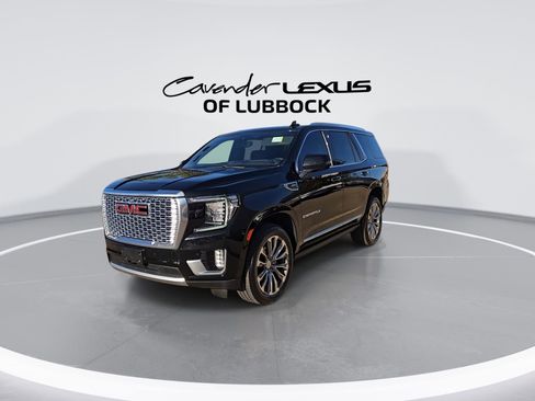 Used 2021 GMC Yukon Denali w/ Denali Premium Package AWD/4WD image 3