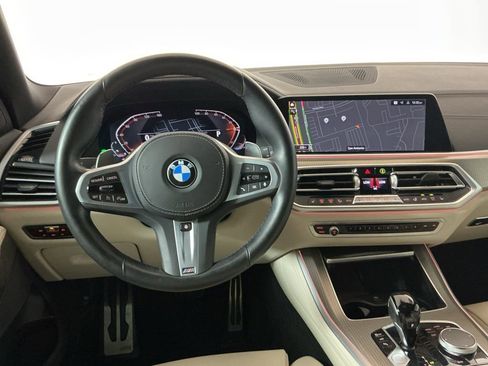 Certified 2022 BMW X5 xDrive40i w/ M Sport Package image 9