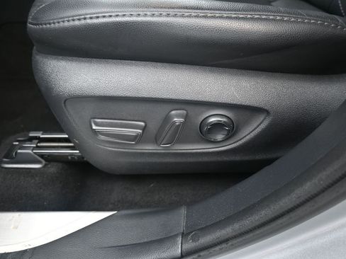 Used 2020 Toyota Highlander Platinum AWD/4WD image 14