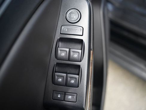 Used 2020 Chevrolet Tahoe 2WD image 26