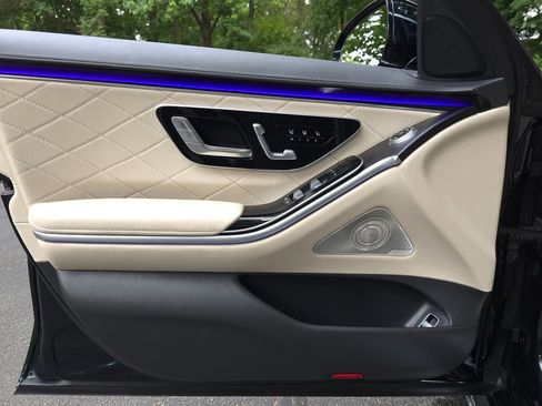 Used 2022 Mercedes-Benz S 580 4MATIC Sedan image 26