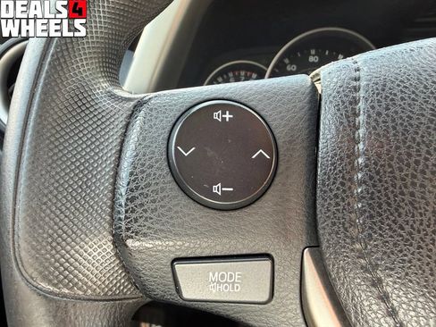 Used 2016 Toyota RAV4 LE AWD/4WD image 21