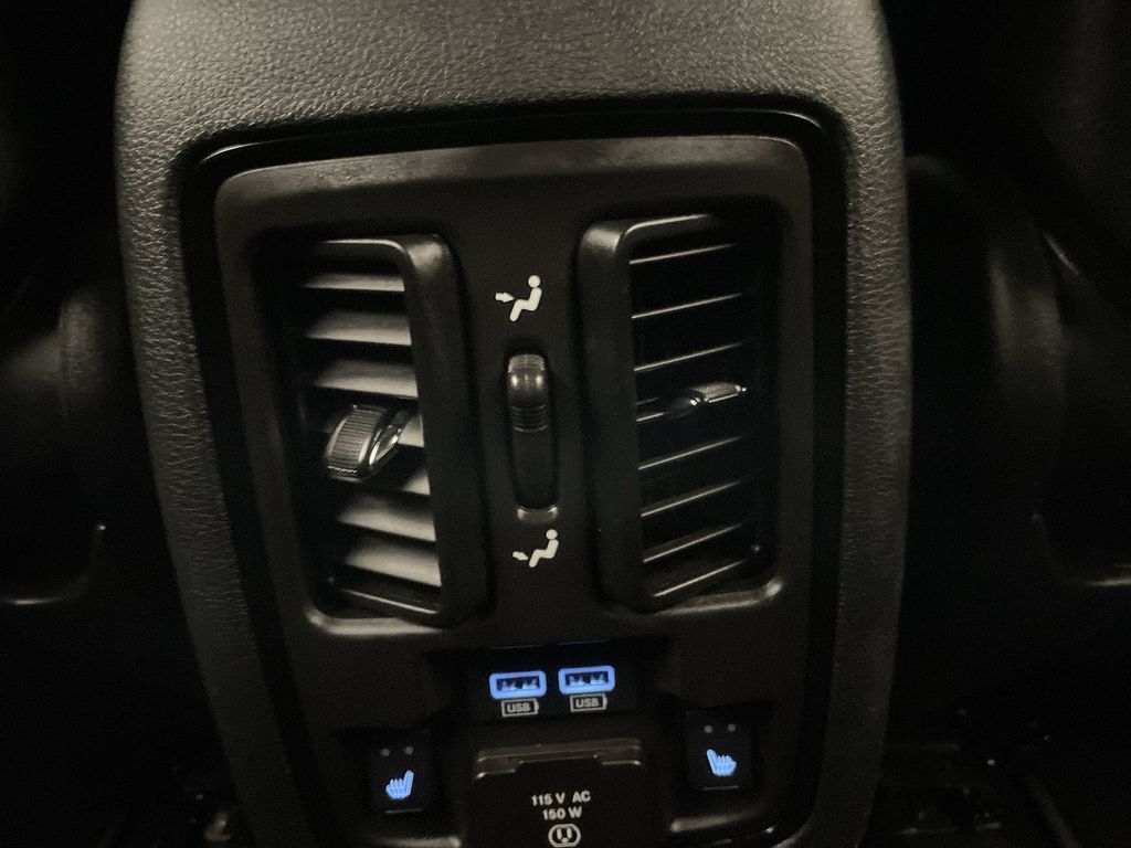 Used 2025 Dodge Durango R/T w/ Blacktop Package AWD/4WD image 16