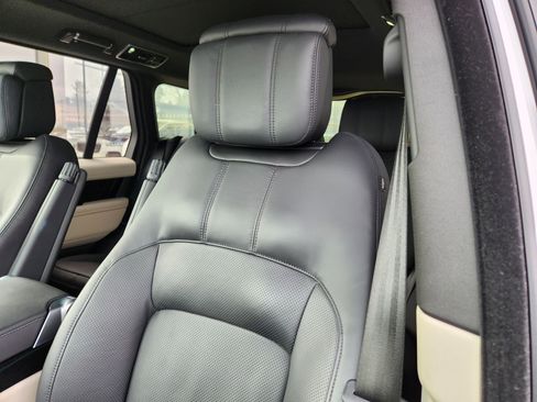 Used 2021 Land Rover Range Rover Westminster Edition image 11