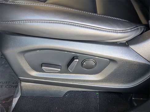 Used 2023 Ford Explorer XLT w/ Equipment Group 202A image 14