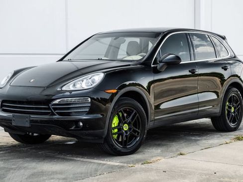 Used 2014 Porsche Cayenne S AWD/4WD image 35